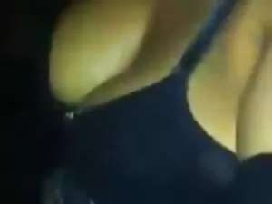 Bella donna rasatura ...