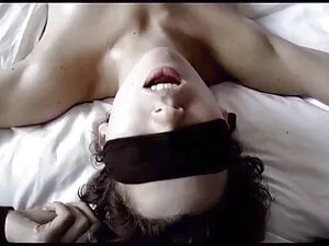 Cazzo nero sul divan ...